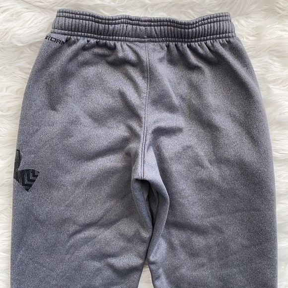 Under Armour | Storm Loose Fit Sweatpants - Picture 10 of 14